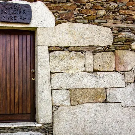 Casas Peralta - Leira Pereira Holiday home Cabreiros