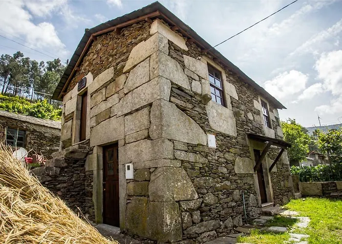 Casas Peralta - Leira Pereira