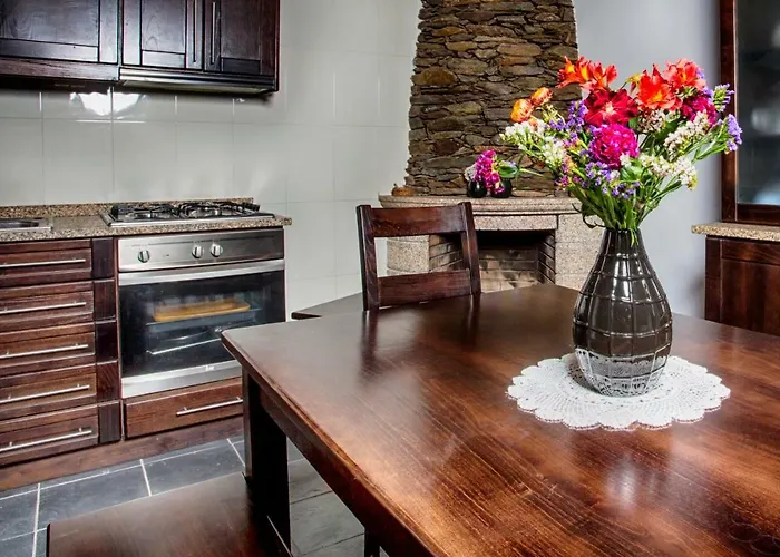 Casas Peralta - Leira Pereira *